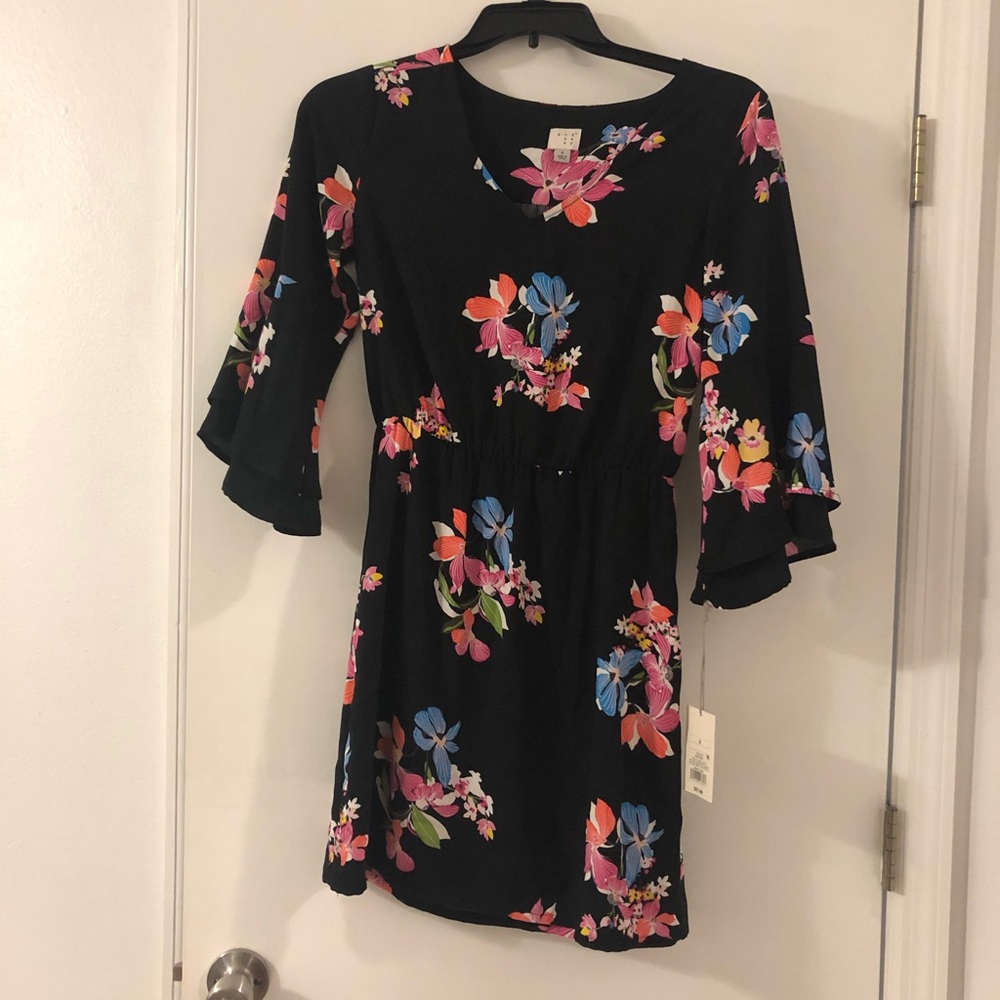 Black floral summer dress with bell sleeves Size S